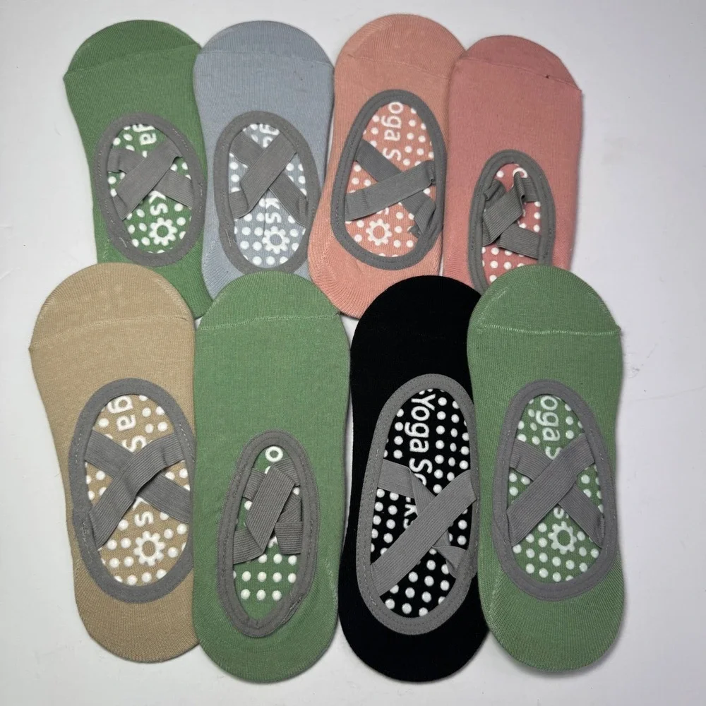 NEW Women's Yoga Socks Non Slip‎ Grip Ballet Pilates Barre Fitness Set of 8 Pack